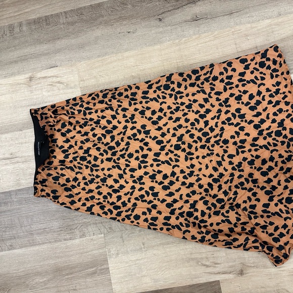 Urban outfitters midi skirt - Picture 3 of 5